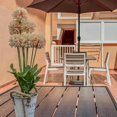 Apartmán Lightbooking Esmeralda Piscina Privada